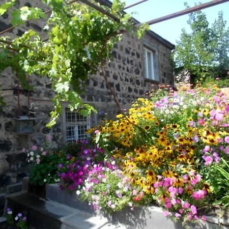 B&B Ruzan Yeghegnadzor Eksteriør billede